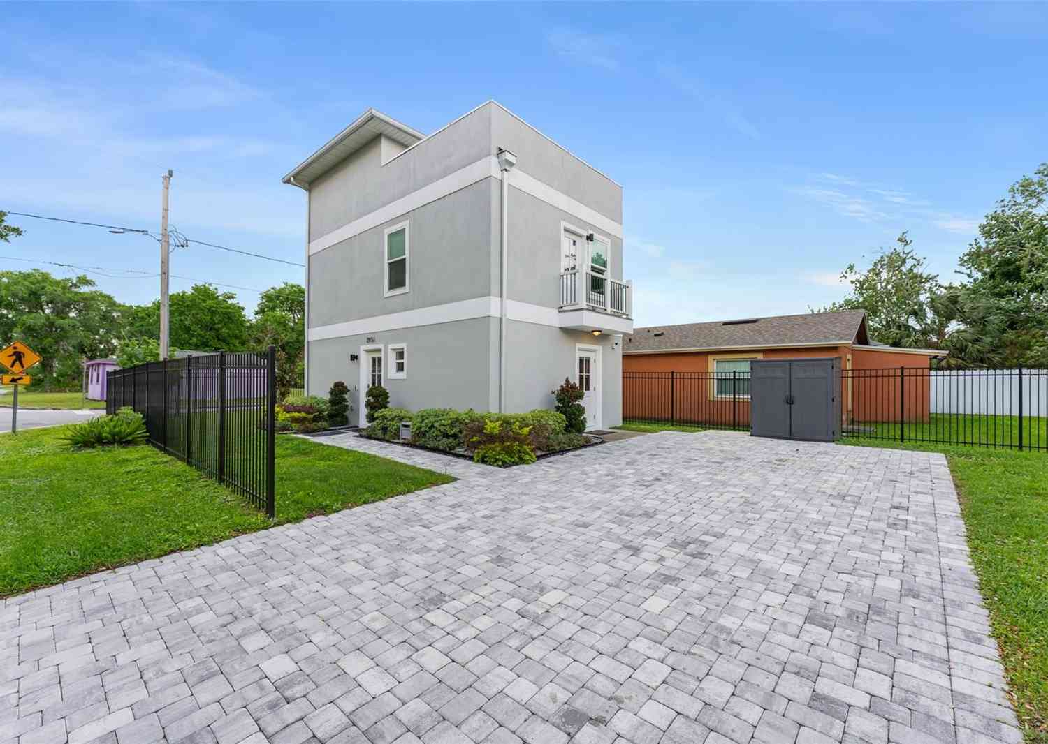 Homes For Sale - 2951 Kings Road<br/> Seminole County, SANFORD, FL 32771