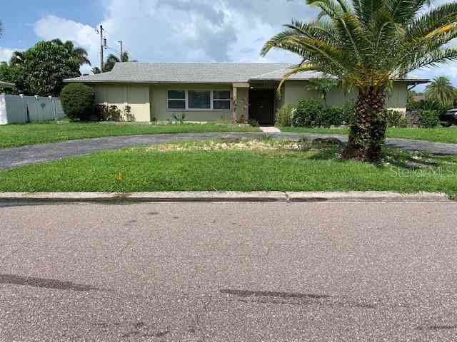 Homes For Rent - 1910 Bayshore Drive<br/> BELLEAIR BEACH, FL 33786