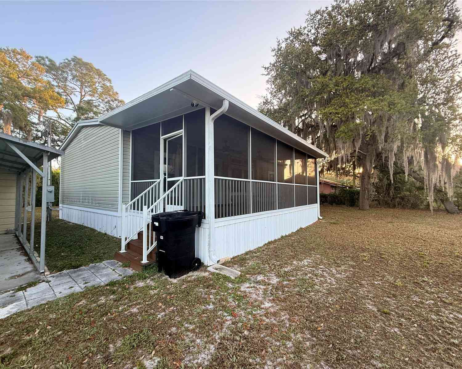 Mobile Home For Sale - 21809 Sunset Drive<br/> ASTOR, FL 32102