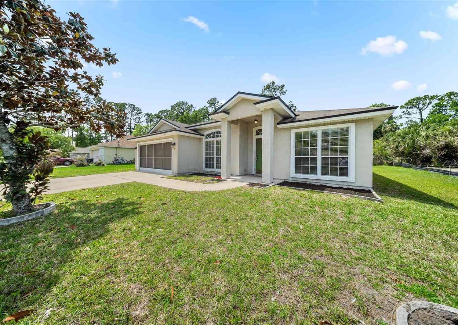 Homes For Sale - 19 Postman Lane<br/> PALM COAST, FL 32164