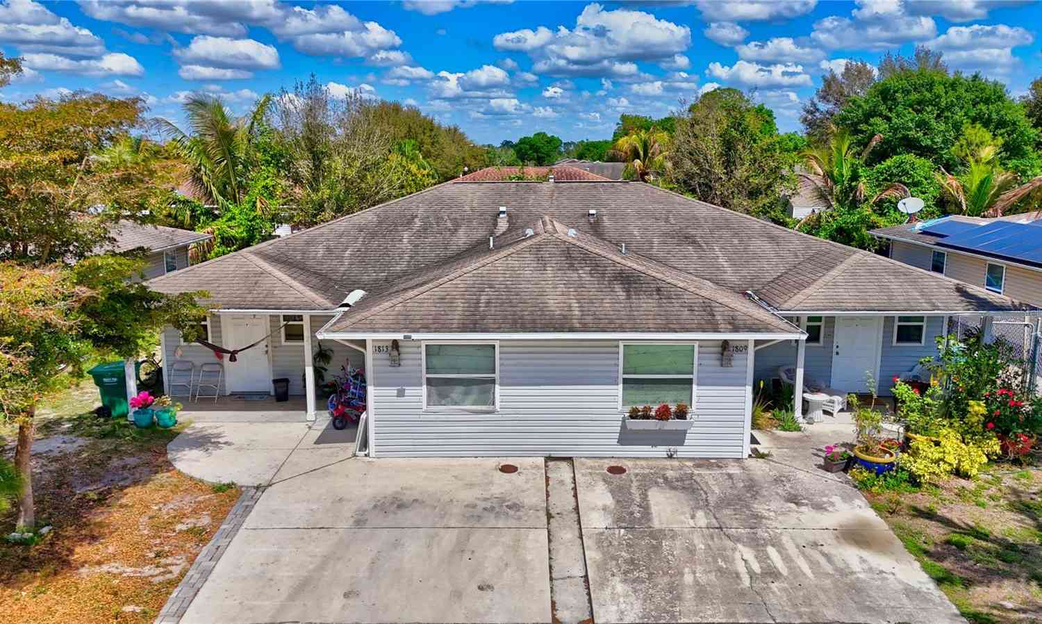 Homes For Sale - 1813 Lincoln Avenue<br/> IMMOKALEE, FL 34142