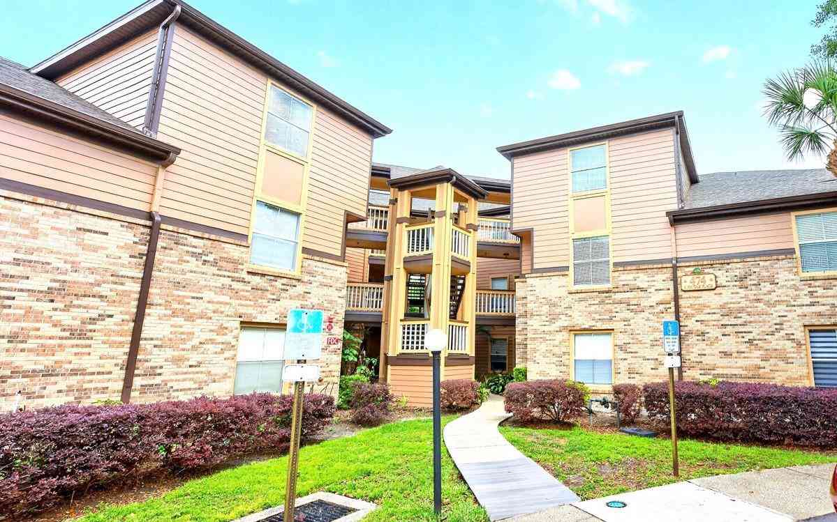 Condo For Sale - 474 S Pin Oak Place #308<br/> LONGWOOD, FL 32779