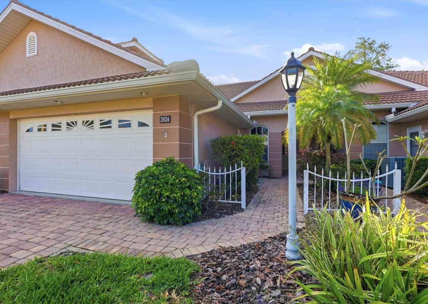 Condo For Sale - 2024 Lynx Run<br/> NORTH PORT, FL 34288