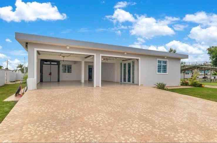 Homes For Sale - 155 Jupiter Street<br/> TOA BAJA, PR 00951