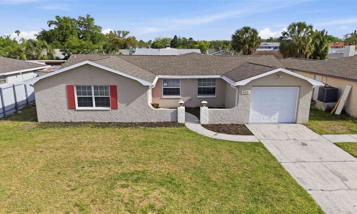 Homes For Sale - 6225 Westport Drive<br/> PORT RICHEY, FL 34668