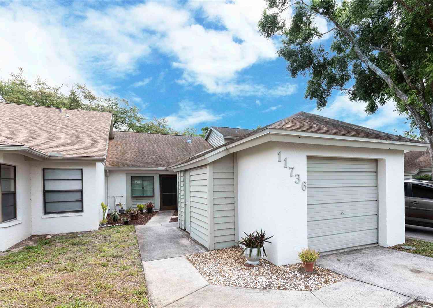 Villa For Sale - 11736 Rolling Pine Lane<br/> PORT RICHEY, FL 34668