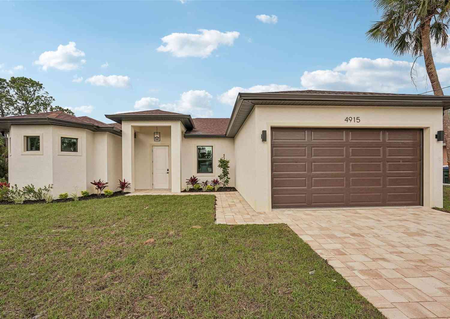 Homes For Sale - 4852 Hillman Terrace<br/> NORTH PORT, FL 34288