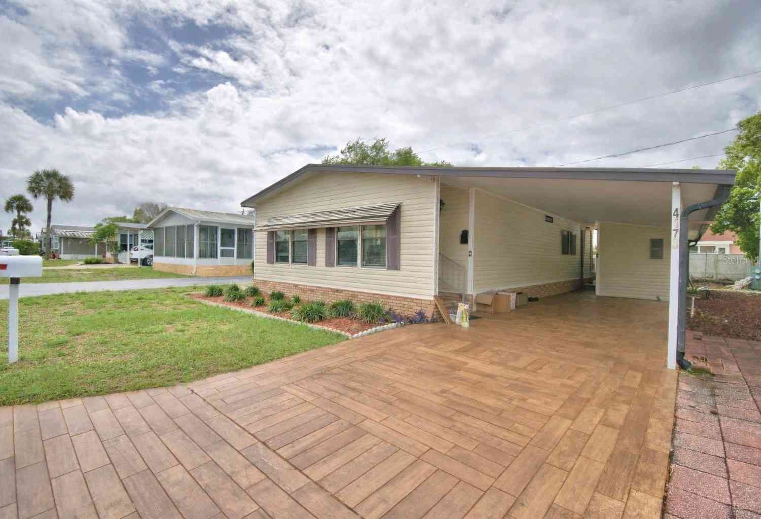 Mobile Home For Sale - 4173 Rolling Oaks Drive<br/> WINTER HAVEN, FL 33880