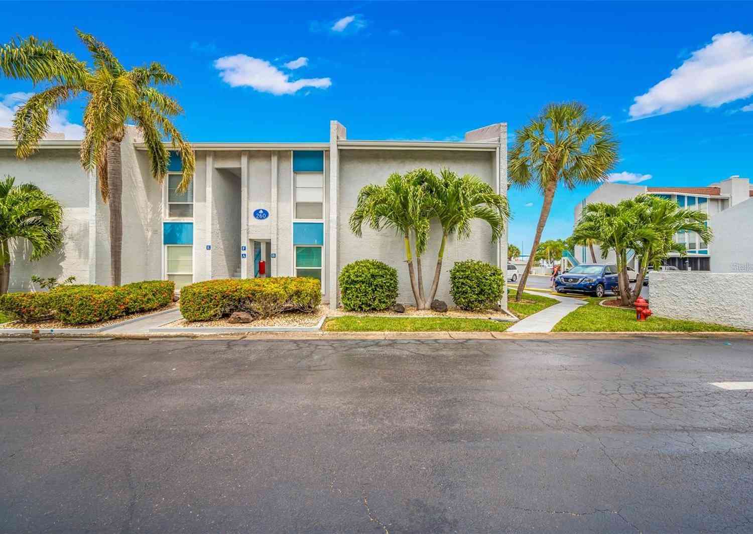 Condo For Sale - 260 Medallion Boulevard #F<br/> MadeiraBeach, FL 33708