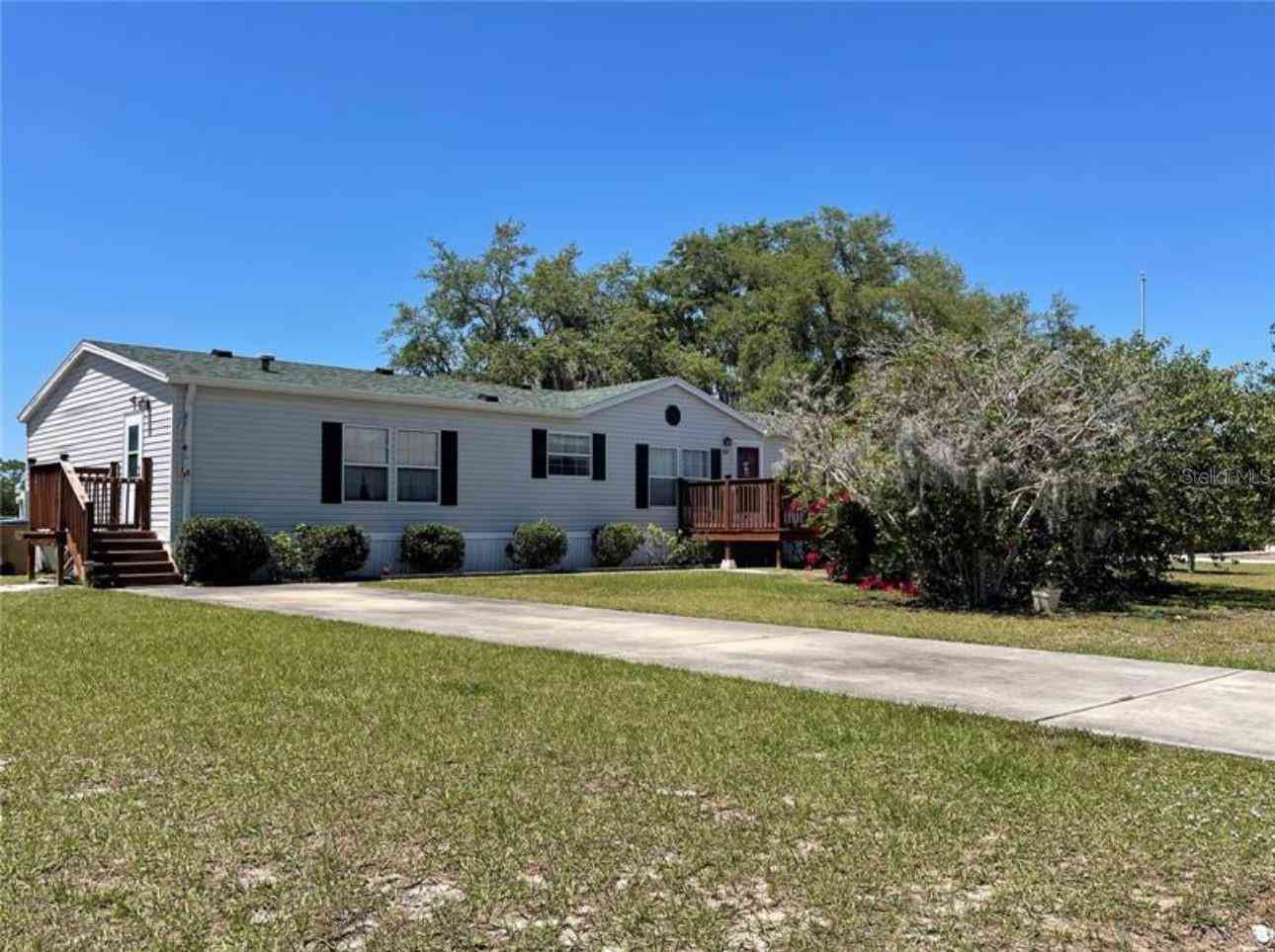 Mobile Home For Sale - 1814 Winchester Court<br/> Osceola County, Saint Cloud, FL 34771