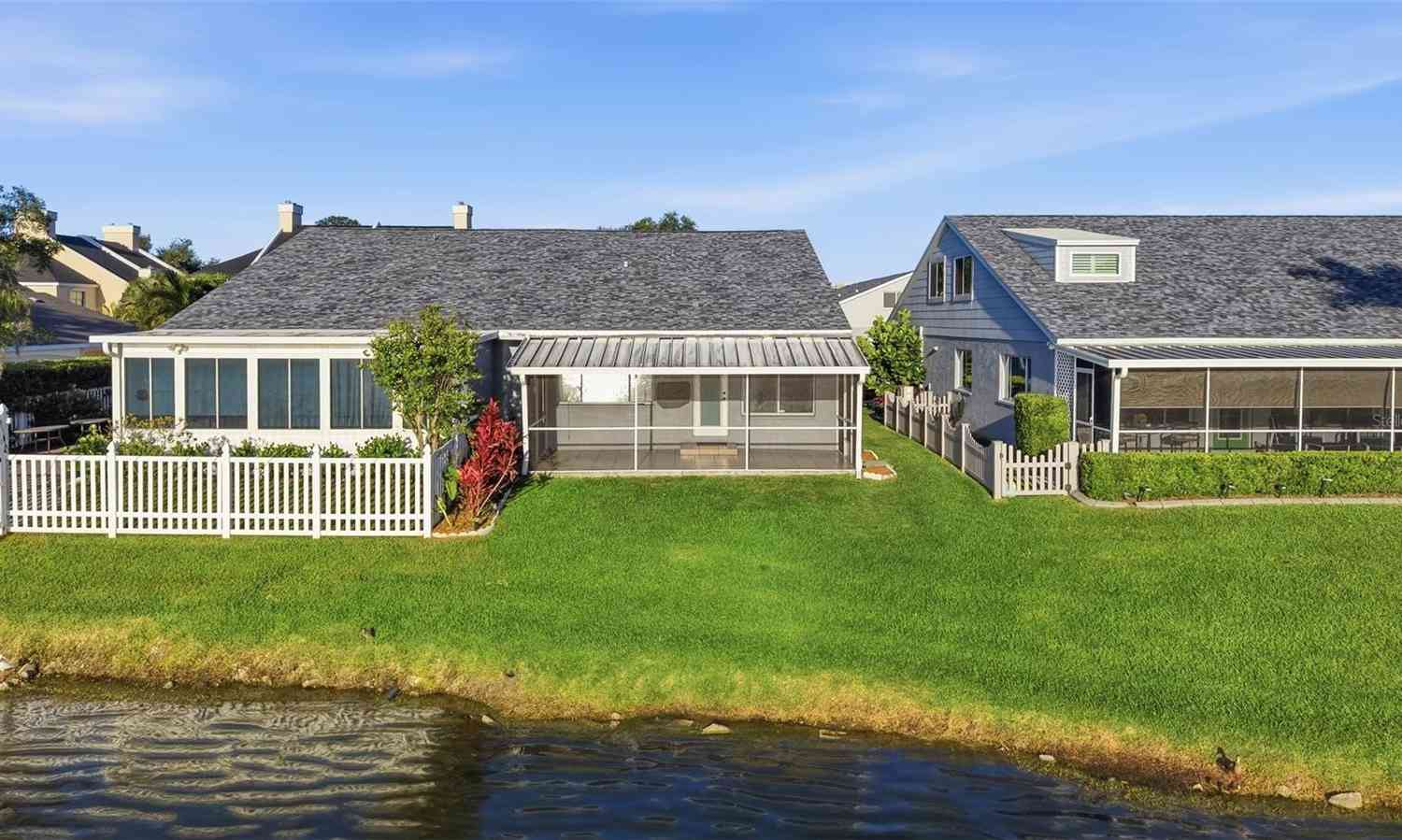 Villa For Sale - 13614 Lake Point Drive<br/> Pinellas County, CLEARWATER, FL 33762
