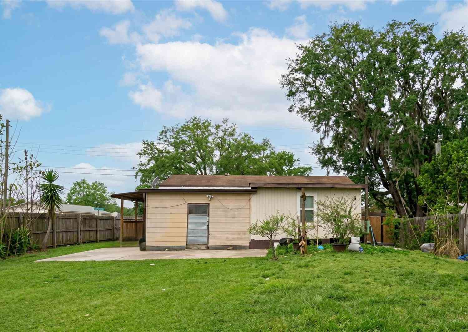 Mobile Home For Sale - 5521 Sharon Avenue<br/> Osceola County, Intercession City, FL 33848