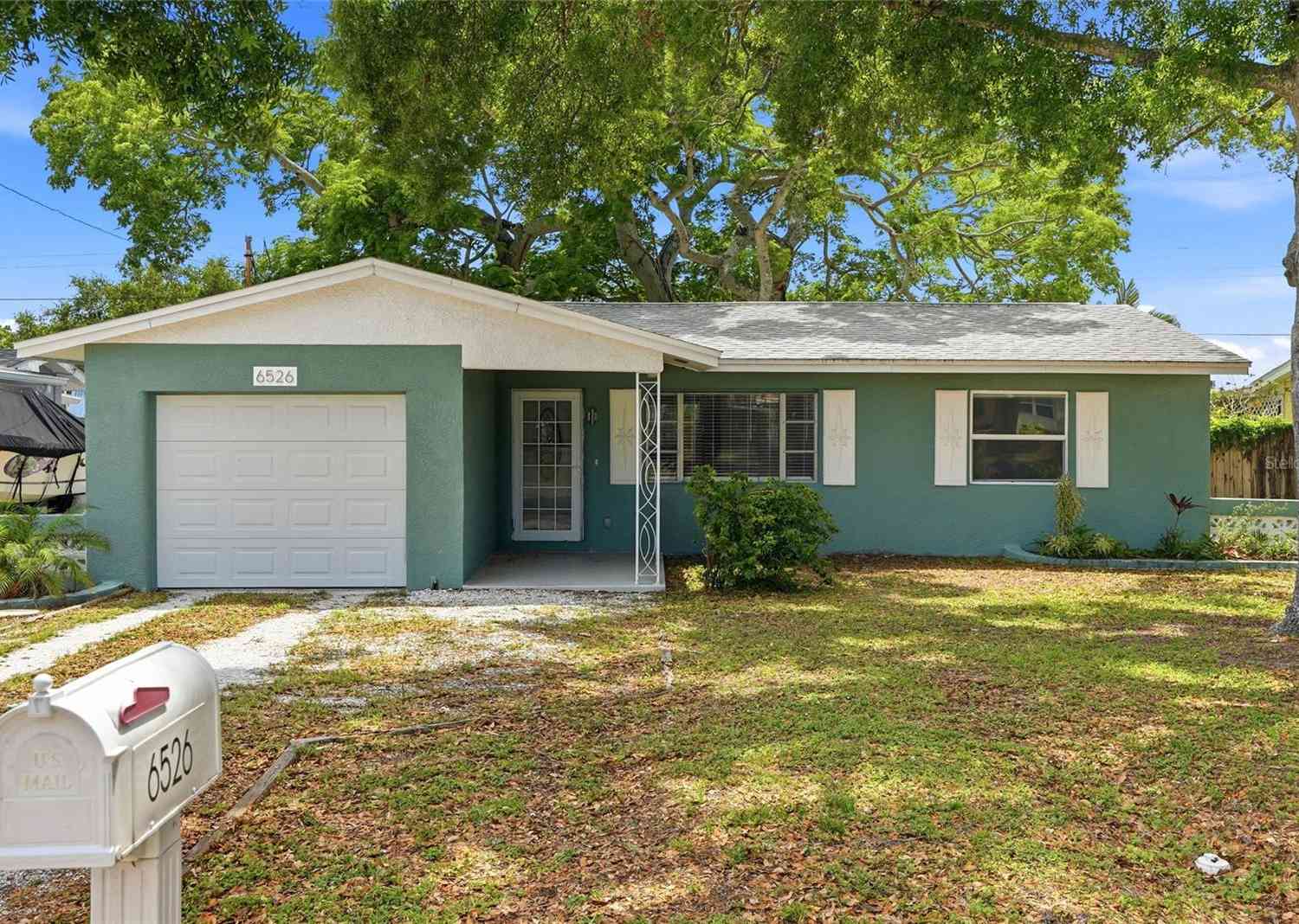 Homes For Sale - 6526 43rd Avenue<br/> Kenneth City, FL 33709