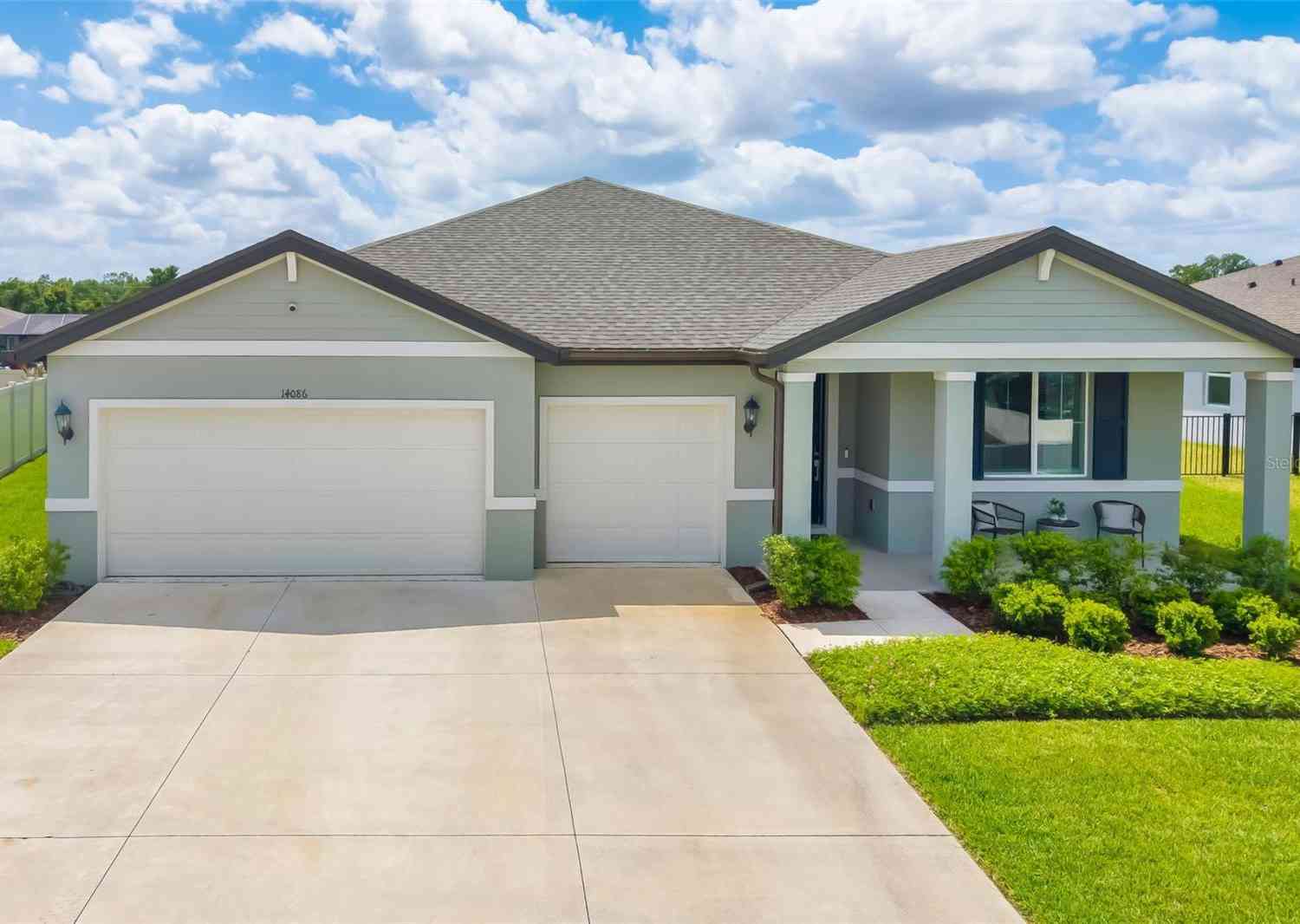 Homes For Sale - 14086 Ginnie Springs Way<br/> PARRISH, FL 34219