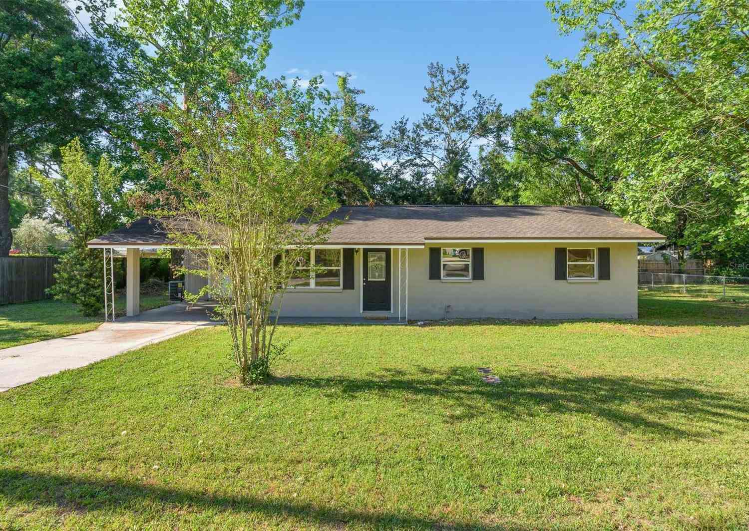 Homes For Sale - 26443 SW 3rd Place<br/> NEWBERRY, FL 32669