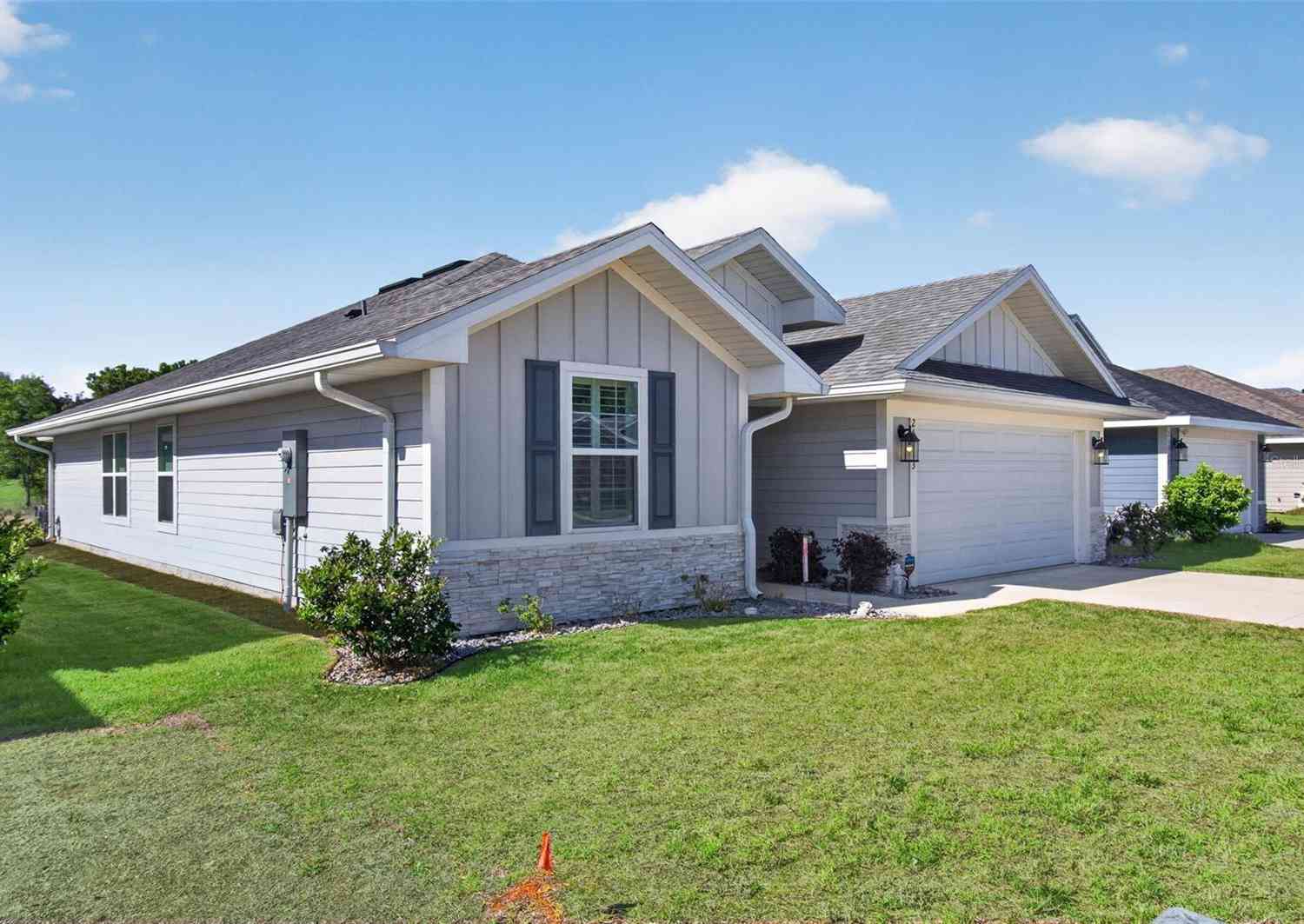 Homes For Sale - 25013 SW 24th Place<br/> NEWBERRY, FL 32669