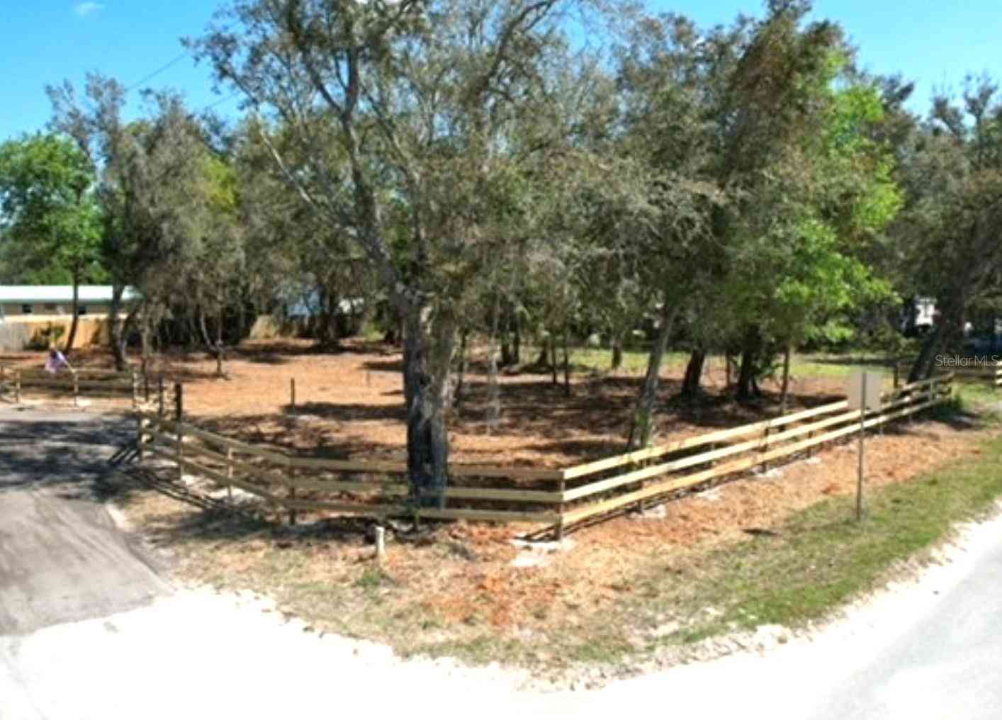Vacant Land For Sale - 28815 Azalea Avenue<br/> PAISLEY, FL 32767