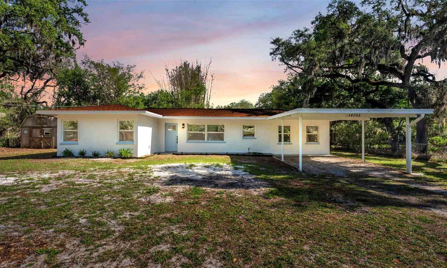 Homes For Sale - 34753 Gardenia Way<br/> DADE CITY, FL 33523