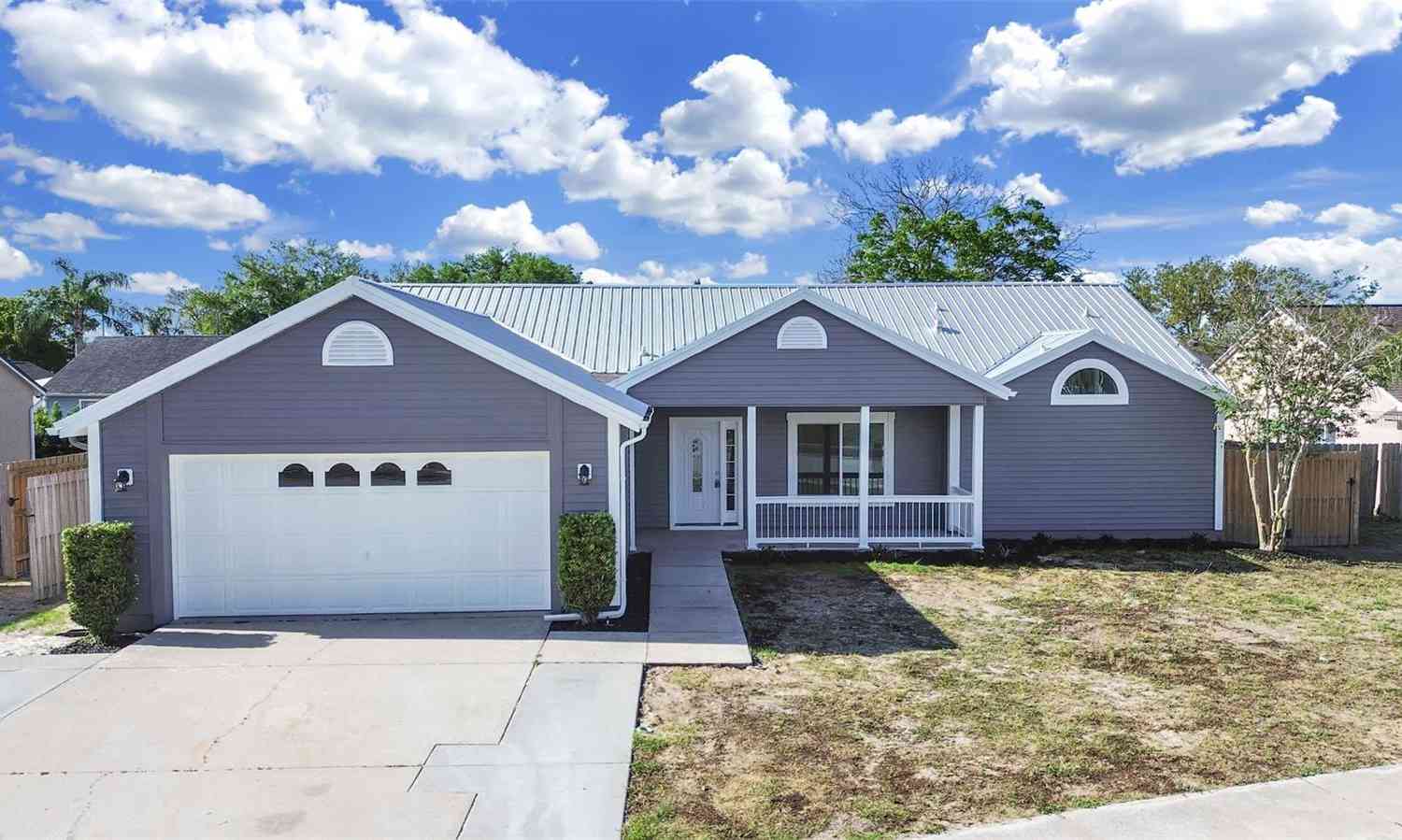 Homes For Sale - 10328 Rainbow Oaks Drive<br/> HUDSON, FL 34667