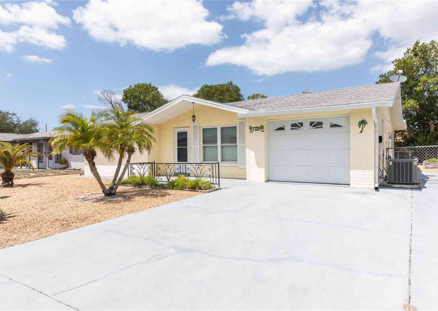 Homes For Sale - 7725 Greybirch Terrace<br/> PORT RICHEY, FL 34668