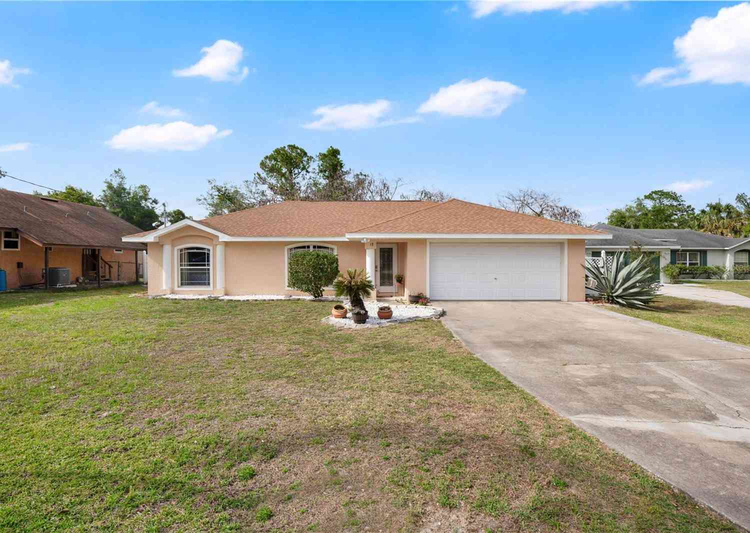 Homes For Sale - 18 Angeles Road<br/> DEBARY, FL 32713