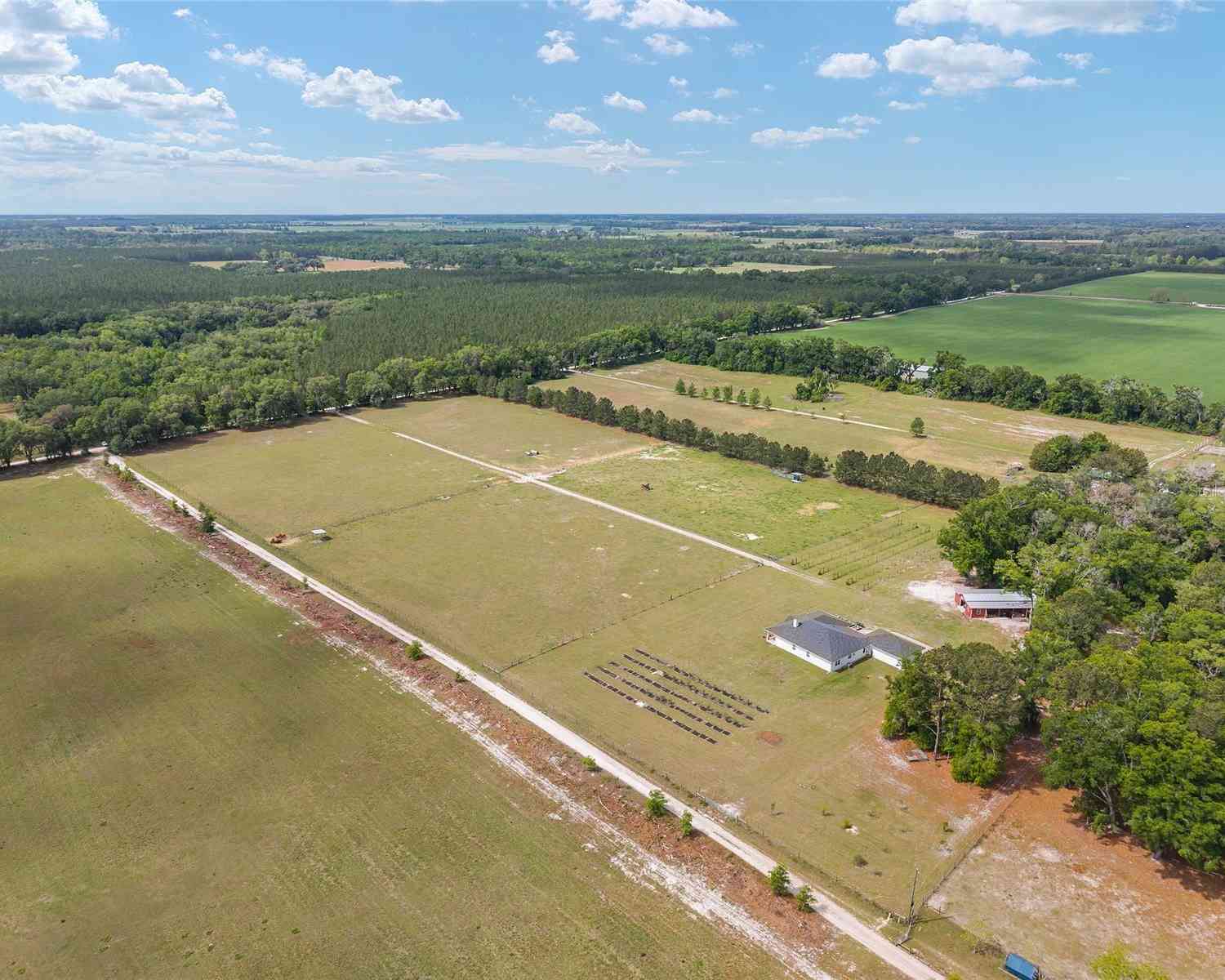 Homes For Sale - 3725 172nd Street<br/> WELLBORN, FL 32094
