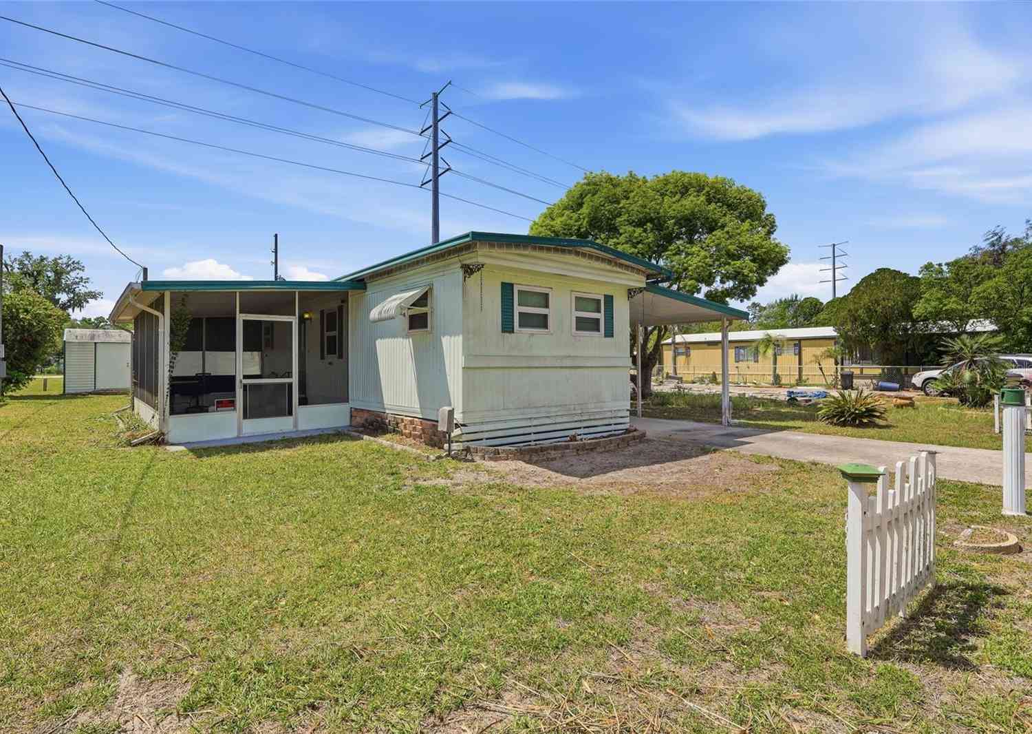 Mobile Home For Sale - 37622 March Lane<br/> ZEPHYRHILLS, FL 33541