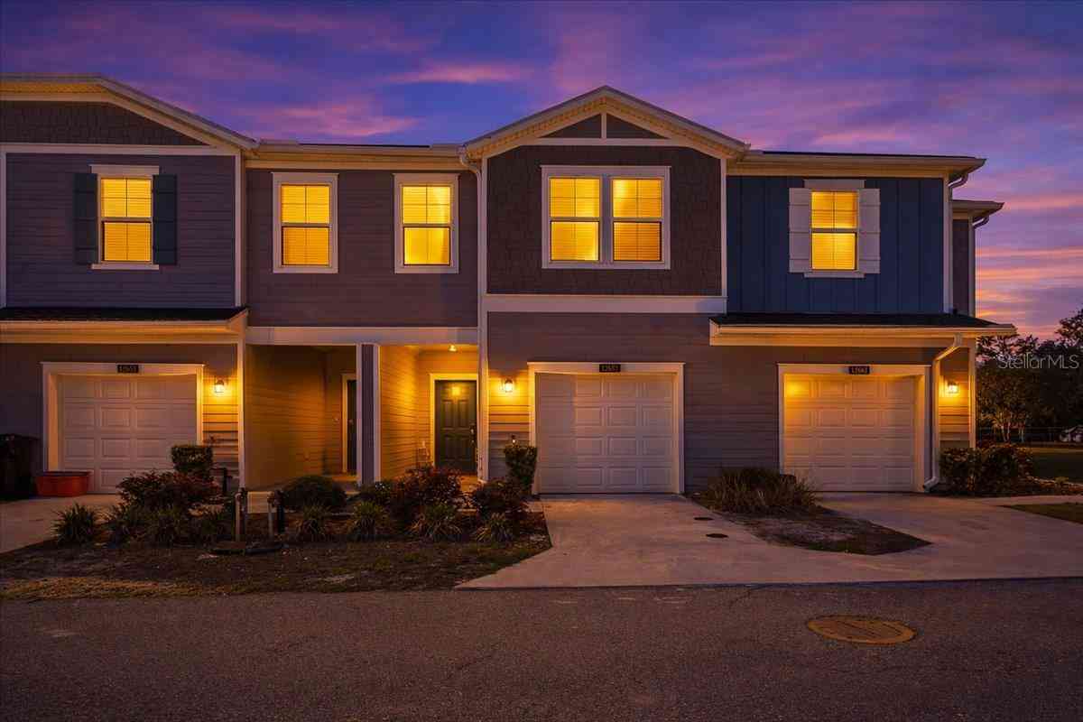 Townhouse For Sale - 12657 NW 7th Place<br/> NEWBERRY, FL 32669