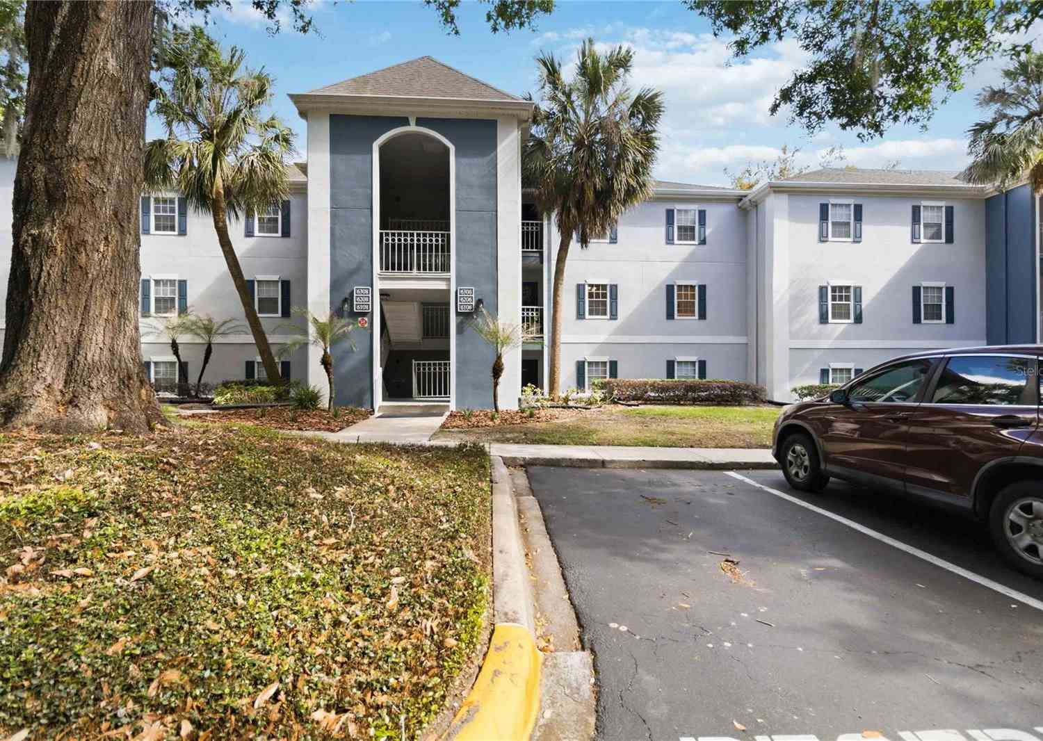 Condo For Sale - 6206 Bayhill Lane #6206<br/> LONGWOOD, FL 32779