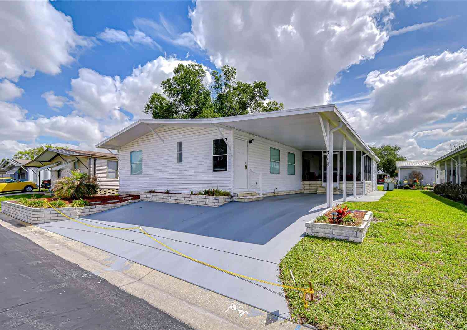 Mobile Home For Sale - 3118 Shady Creek Drive<br/> Wesley Chapel, FL 33543