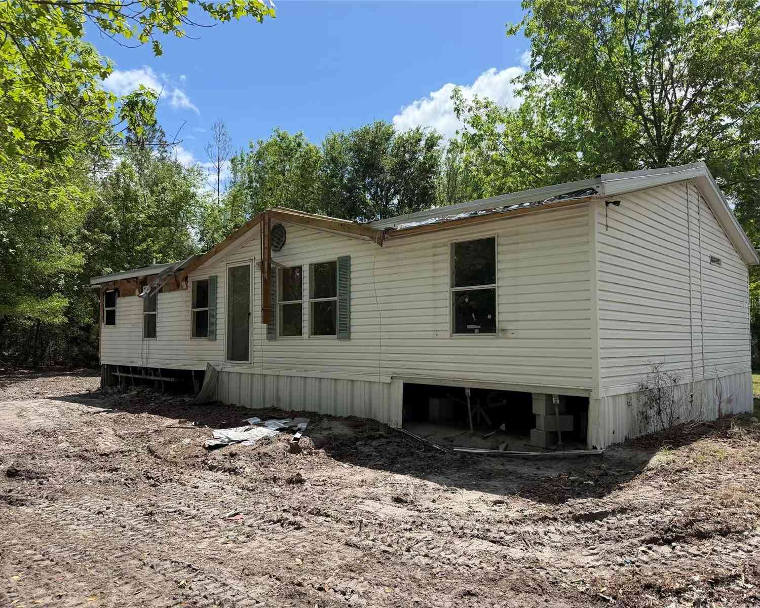 Mobile Home For Sale - 8041 NW Cr 152<br/> Hamilton County, JENNINGS, FL 32053