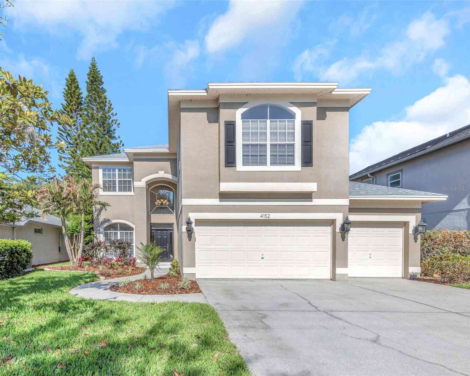 Homes For Sale - 4152 Grandchamp Circle<br/> Pinellas County, PALM HARBOR, FL 34685