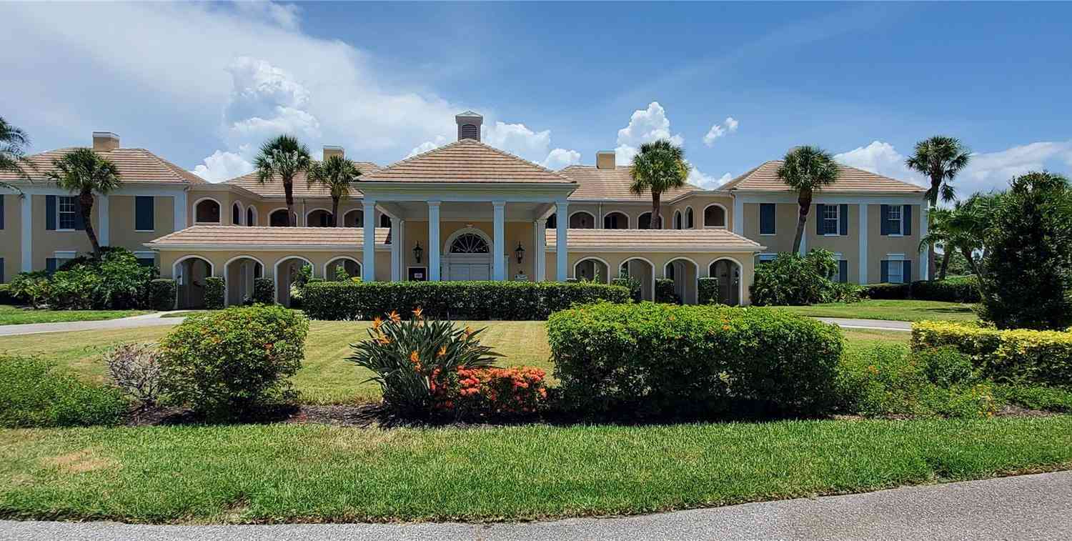 Condo For Sale - 51 Macewen Drive #12<br/> OSPREY, FL 34229