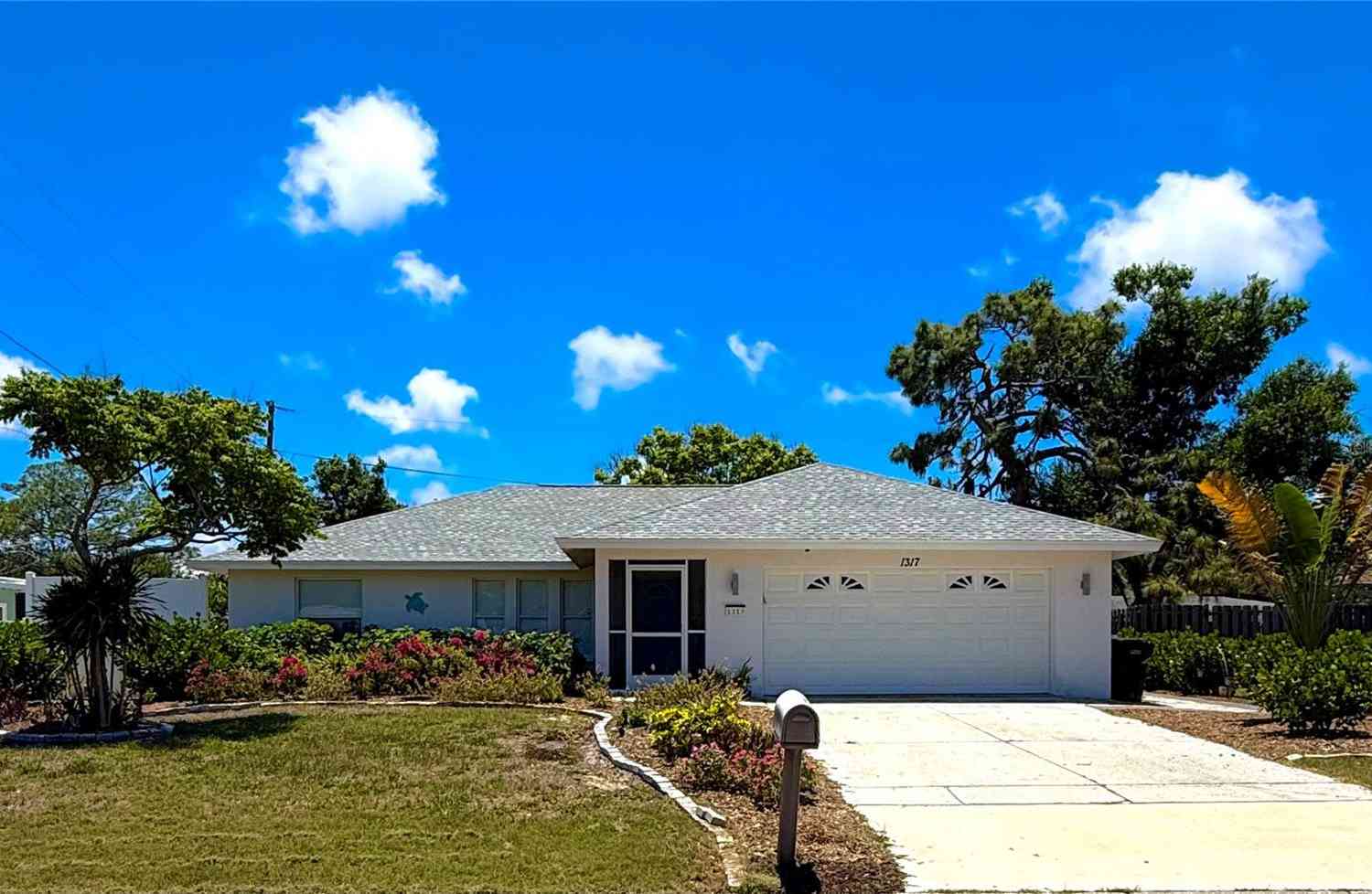 Homes For Sale - 1317 Barbara Drive<br/> VENICE, FL 34285