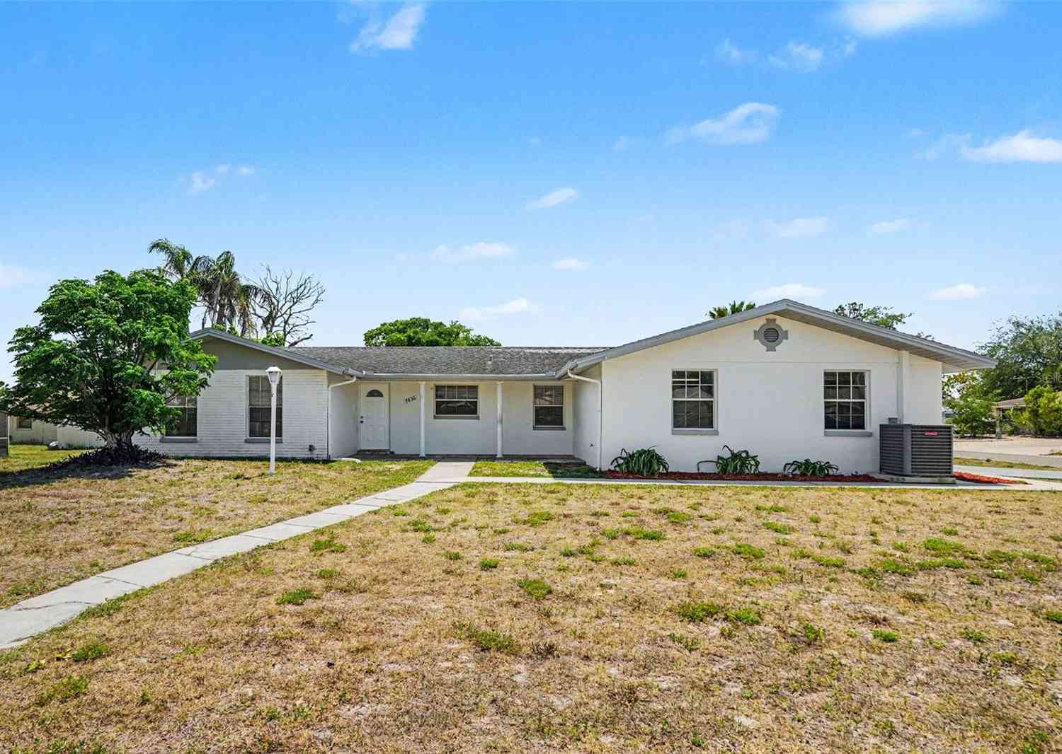 Homes For Sale - 7836 Lotus Drive<br/> PORT RICHEY, FL 34668