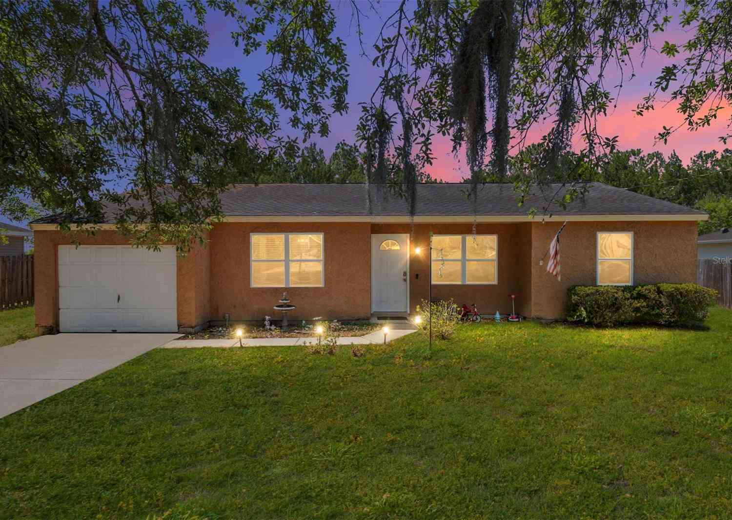 Homes For Sale - 18 Olive Circle<br/> OCALA, FL 34472