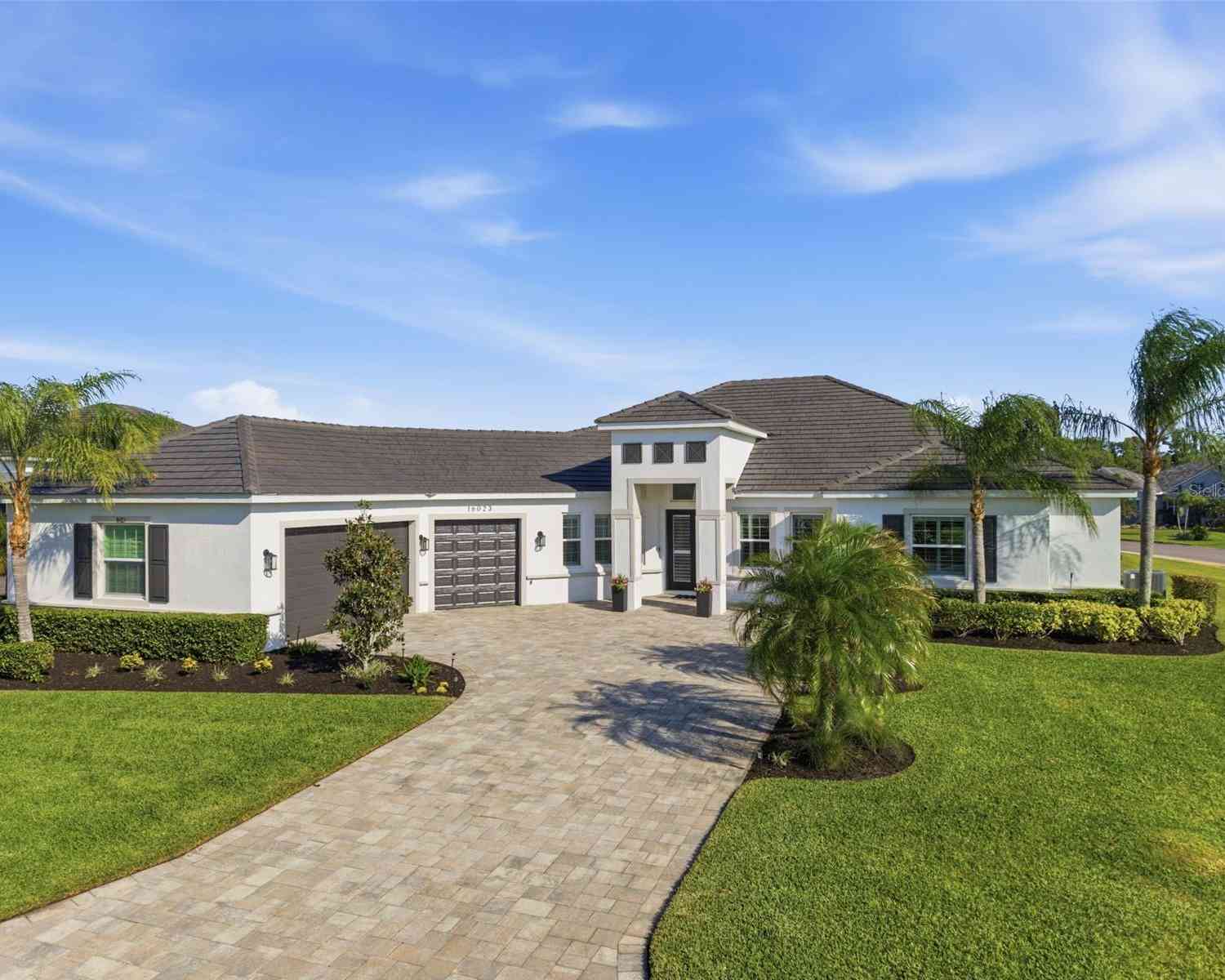 Homes For Sale - 16023 39th Glen<br/> PARRISH, FL 34219
