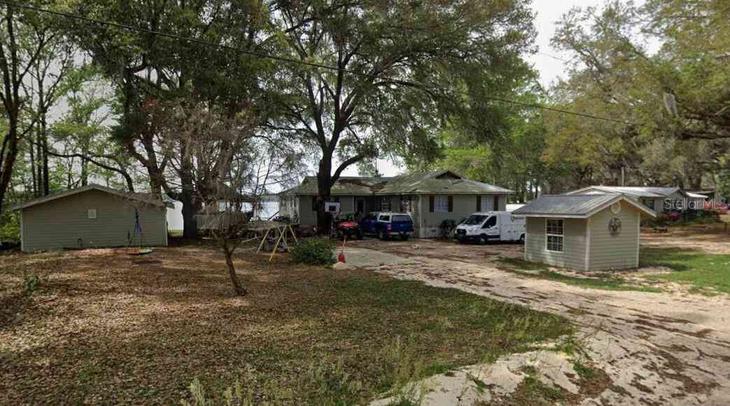 Homes For Sale - 101 Walker Drive<br/> INTERLACHEN, FL 32148