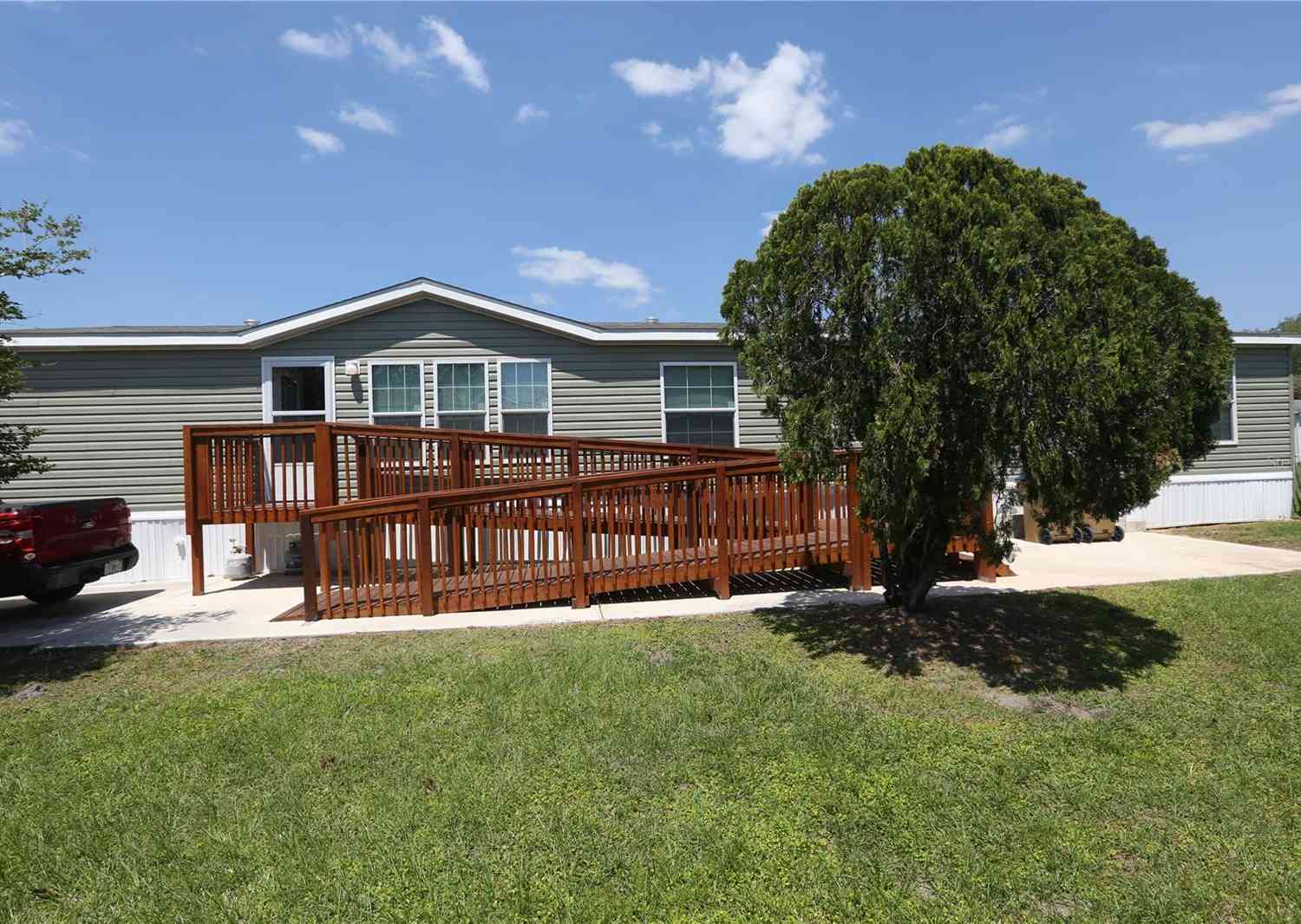 Mobile Home For Sale - 209 Ellsworth Drive<br/> Osceola County, KISSIMMEE, FL 34758