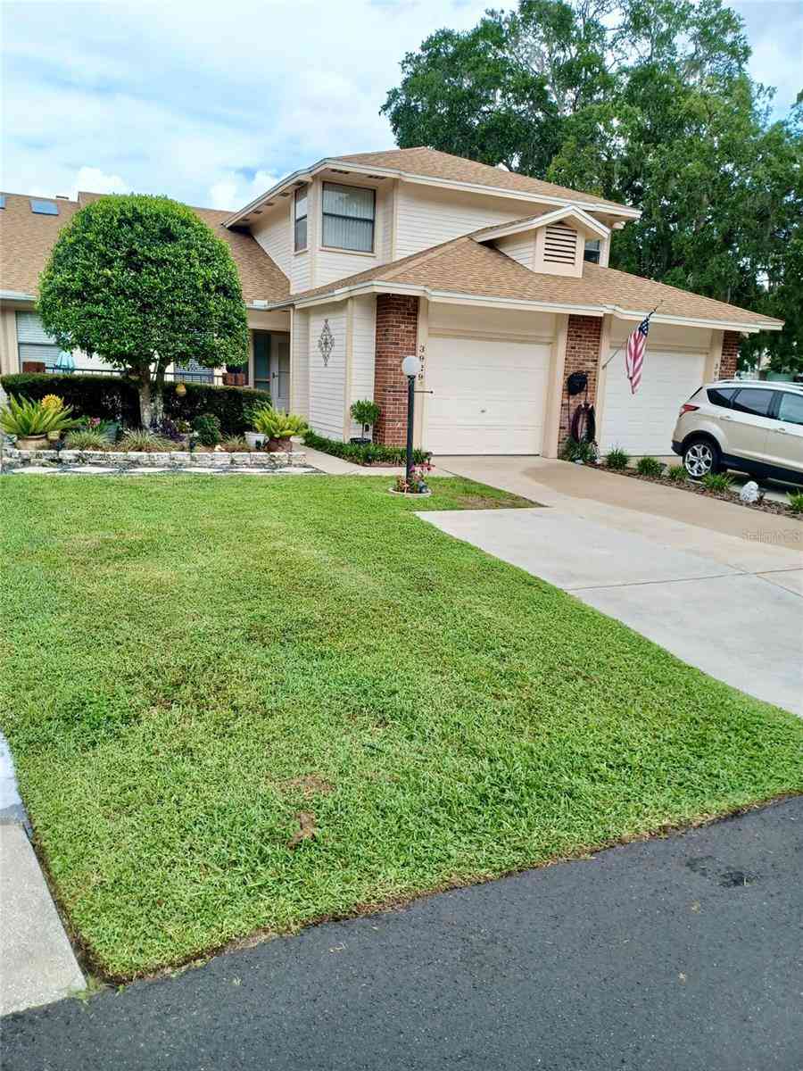 Townhouse For Sale - 3929 NE 21st Lane<br/> OCALA, FL 34470