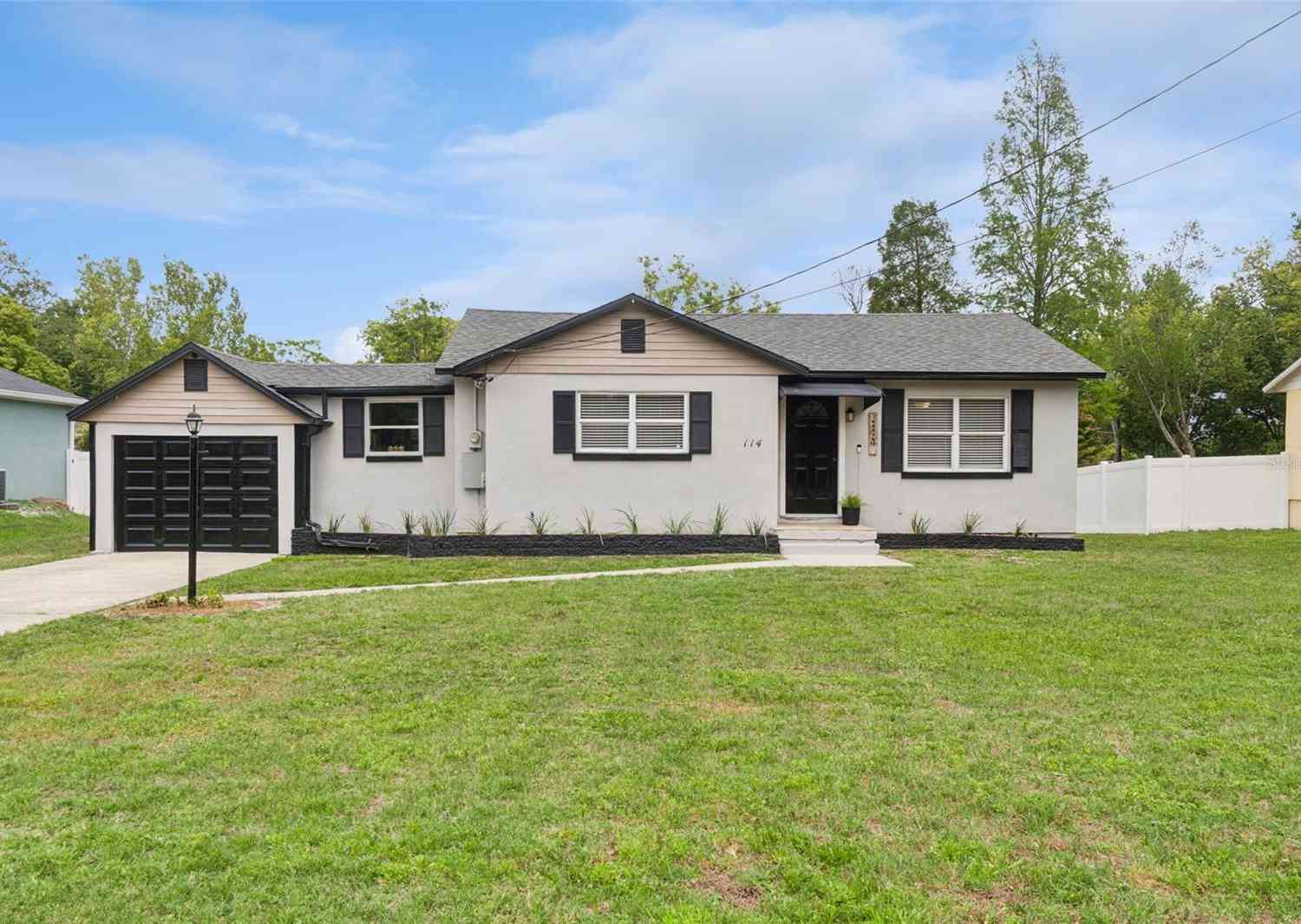 Homes For Sale - 114 Angeles Road<br/> DEBARY, FL 32713