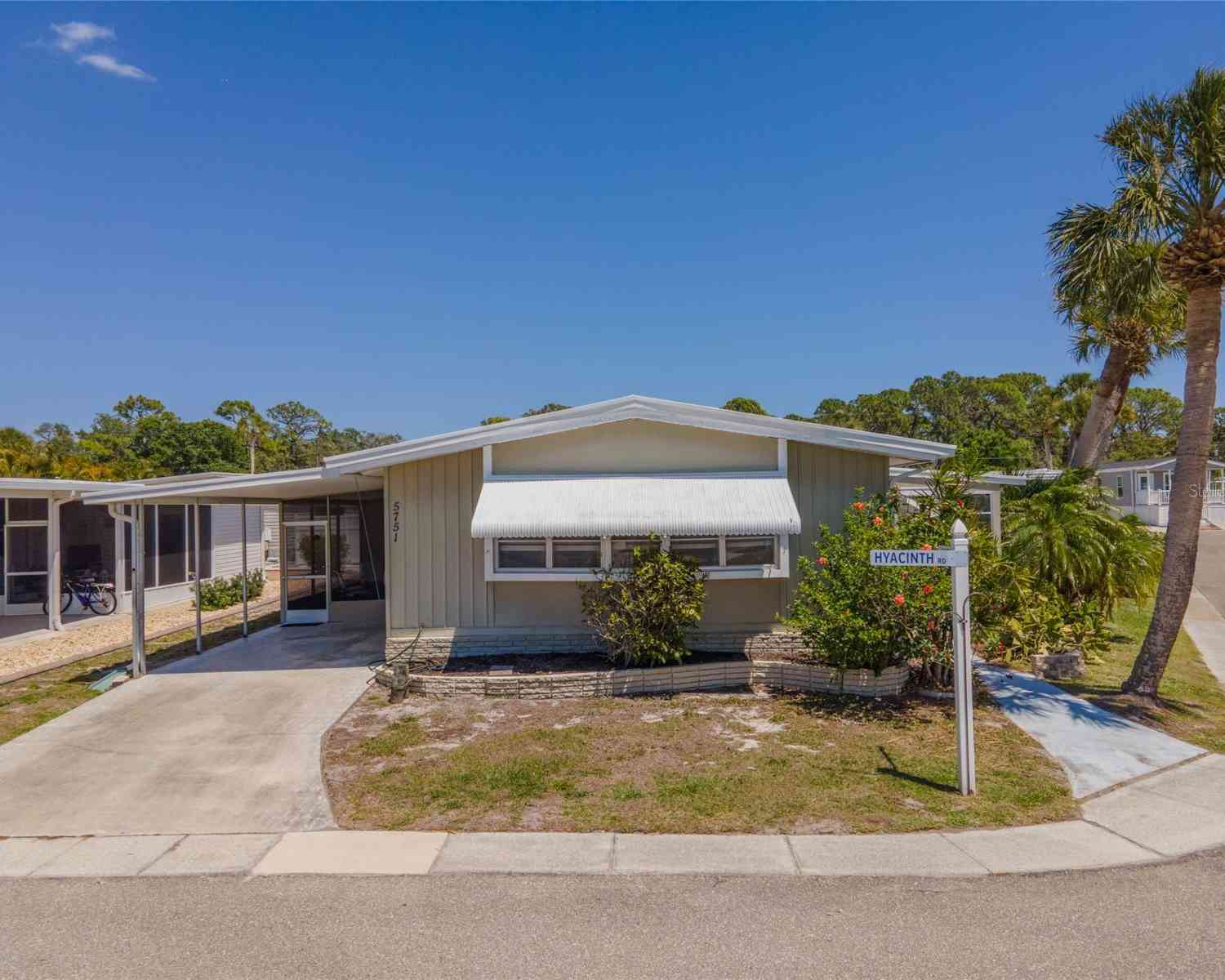 Mobile Home For Sale - 5751 Hyacinth Road<br/> VENICE, FL 34293