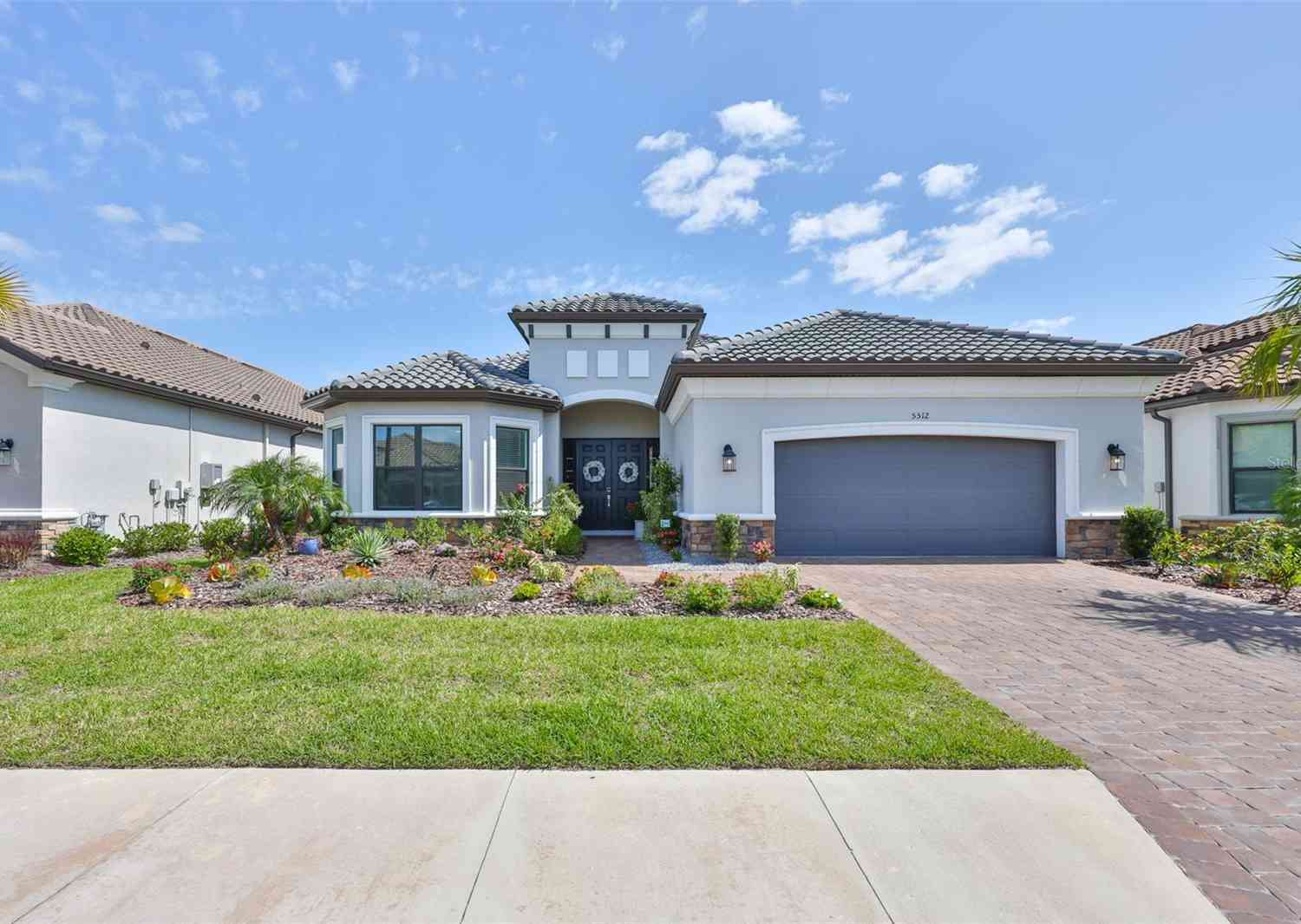Homes For Sale - 5512 Caserta Court<br/> PALMETTO, FL 34221
