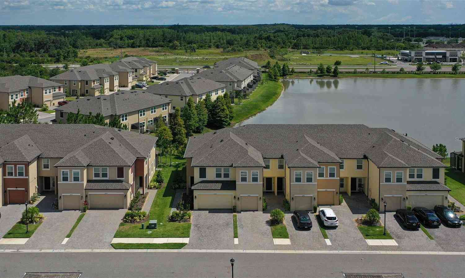 Townhouse For Sale - 29922 Southwell Lane<br/> Wesley Chapel, FL 33543