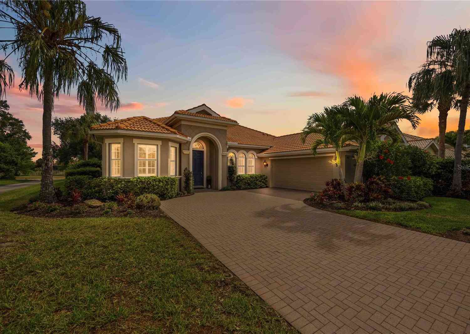 Homes For Sale - 170 Montelluna Drive<br/> Venice, FL 34275