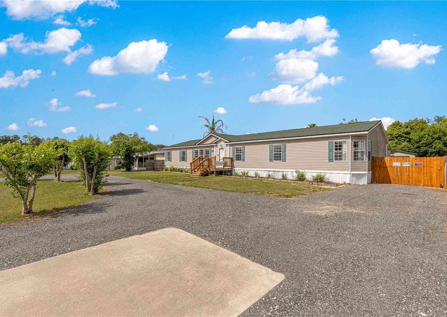 Mobile Home For Sale - 15090 SE 103rd Avenue<br/> SUMMERFIELD, FL 34491