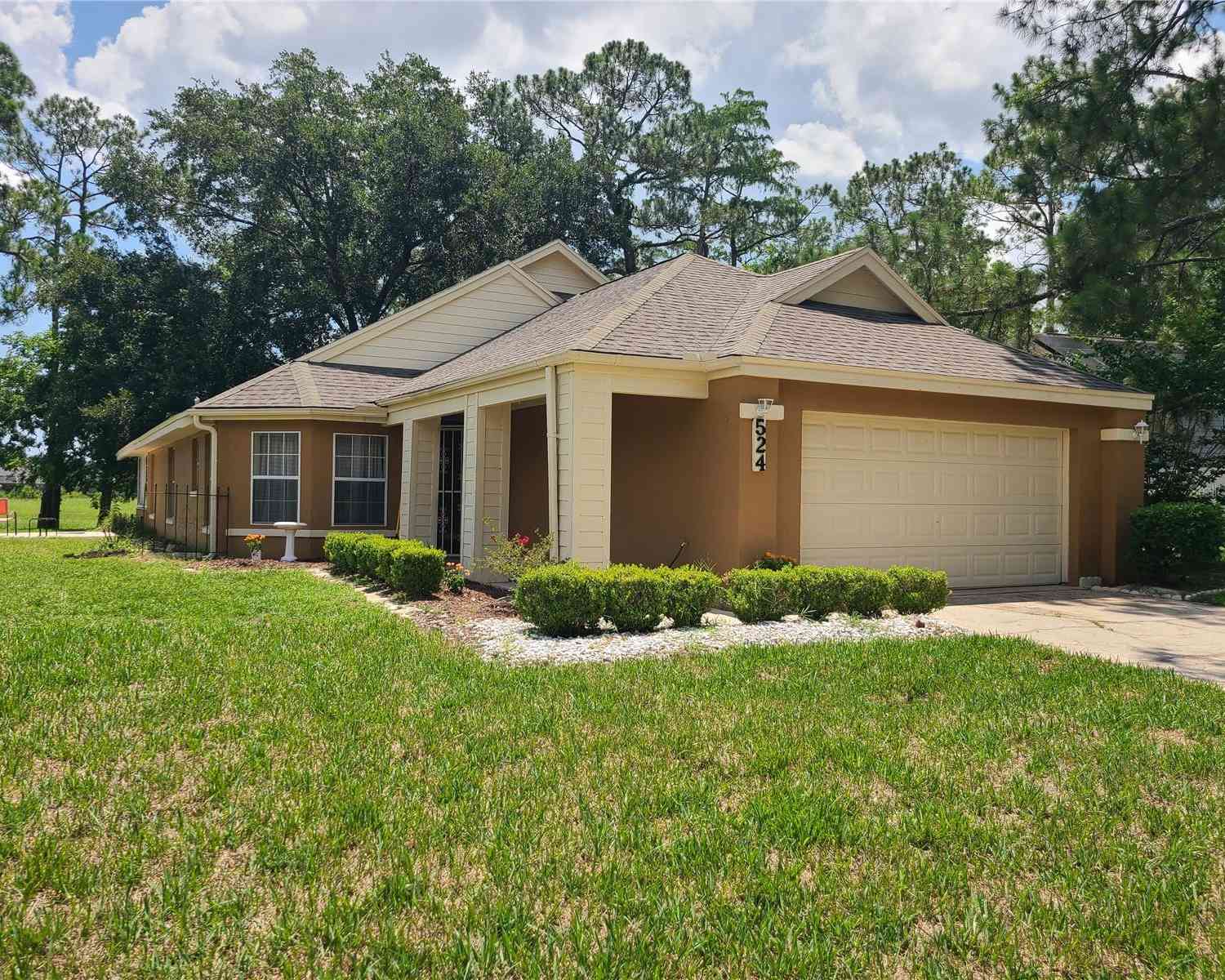 Homes For Sale - 524 Crooked Stick Drive<br/> DAYTONA BEACH, FL 32114