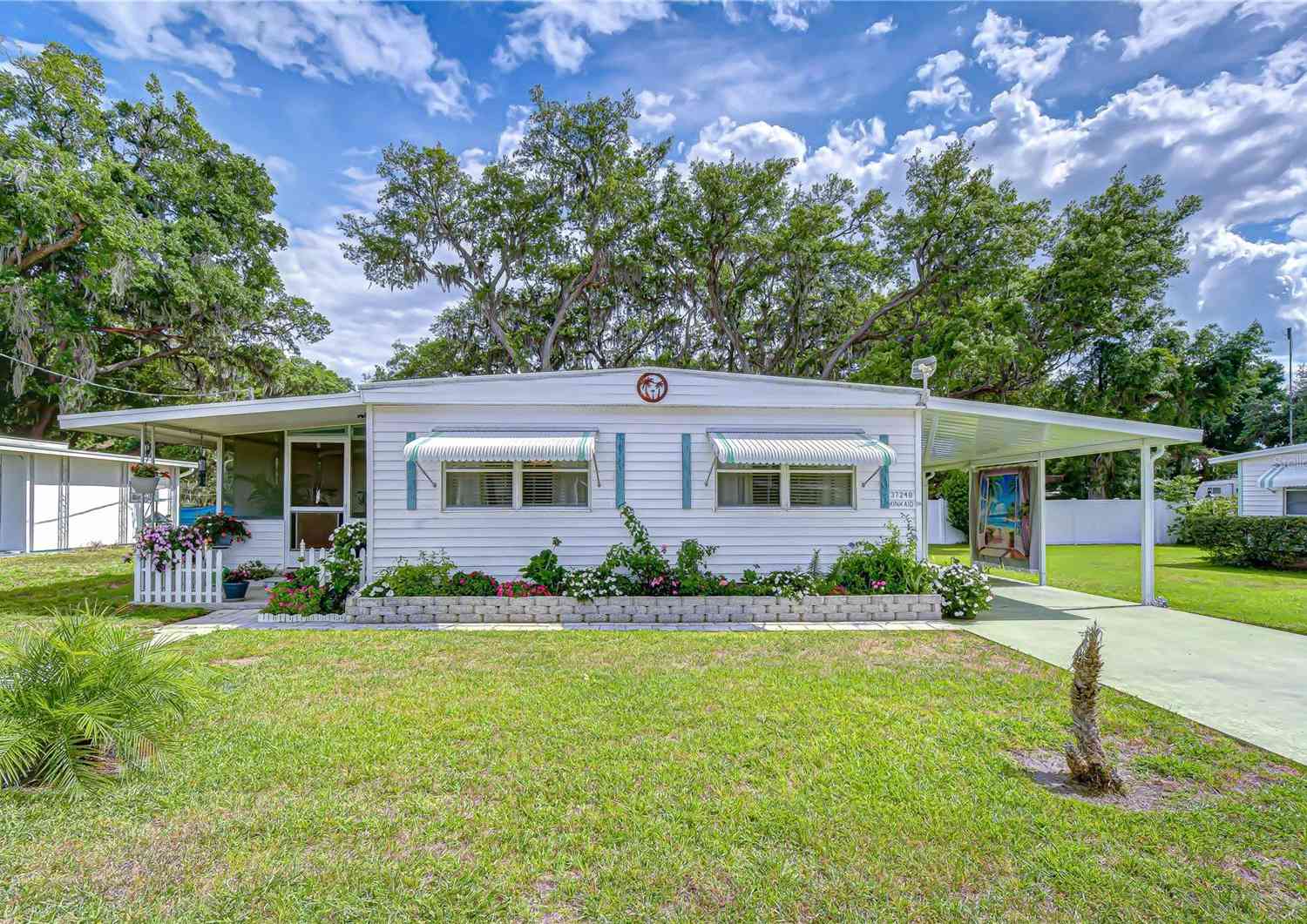 Mobile Home For Sale - 37248 Kinkaid Drive<br/> ZEPHYRHILLS, FL 33541