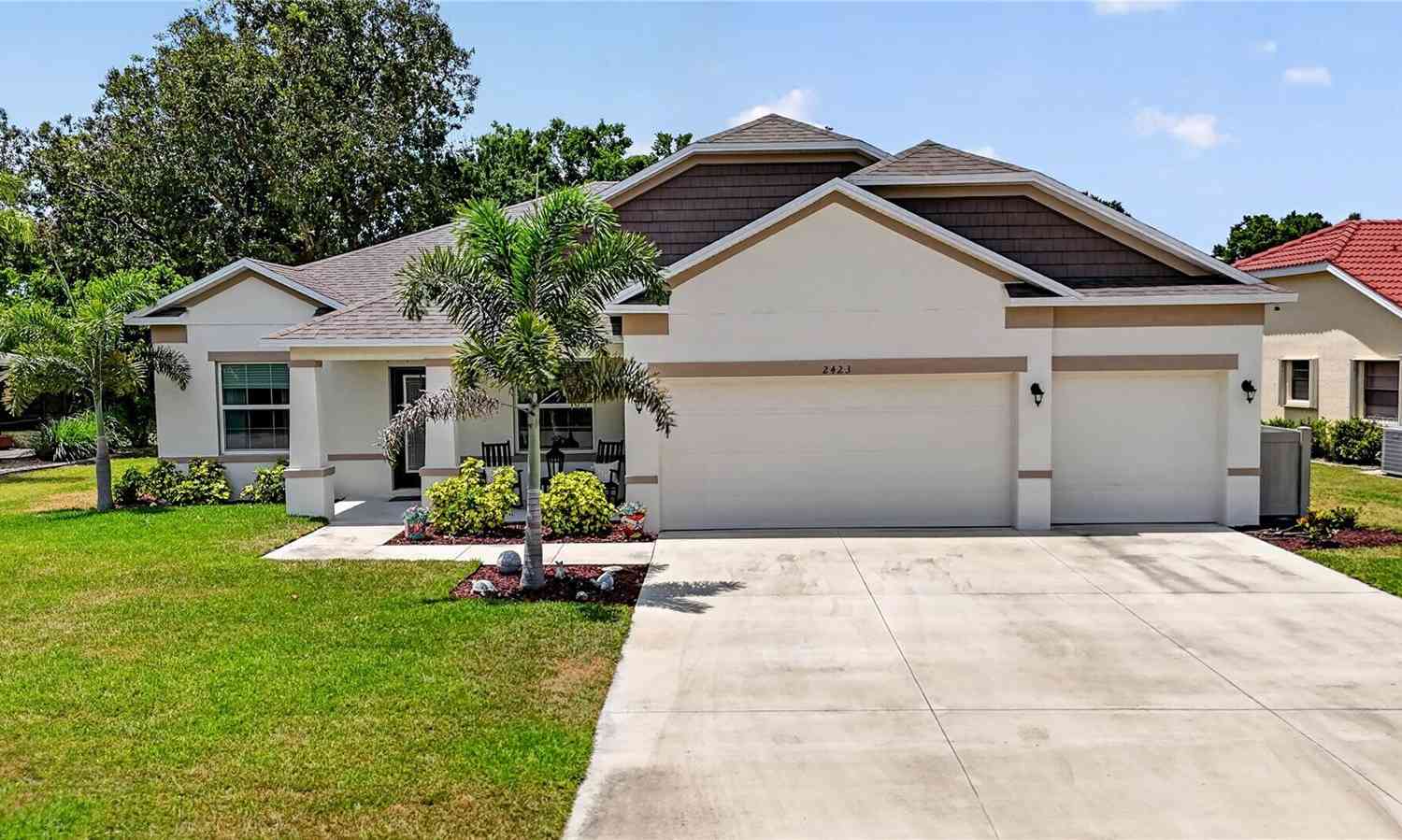 Homes For Sale - 2423 Malaya Court<br/> PUNTA GORDA, FL 33983
