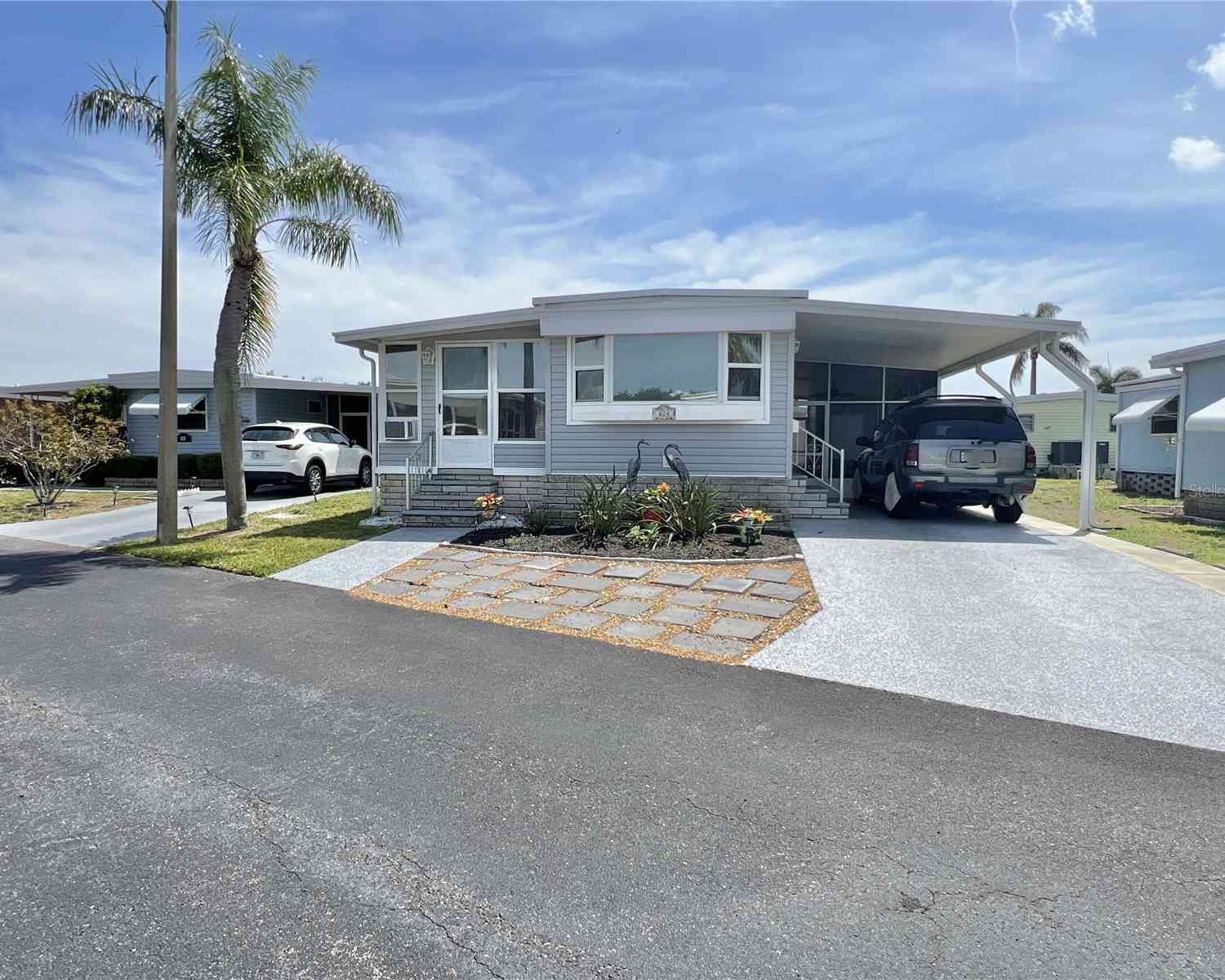 Mobile Home For Sale - 614 Mount Key Avenue #631<br/> Saint Petersburg, FL 33702